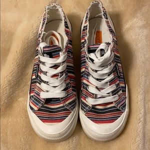 Adorable Rocket dog shoes